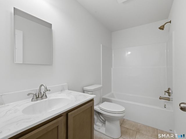 238 Simpson Lane, Montville, CT 06370
