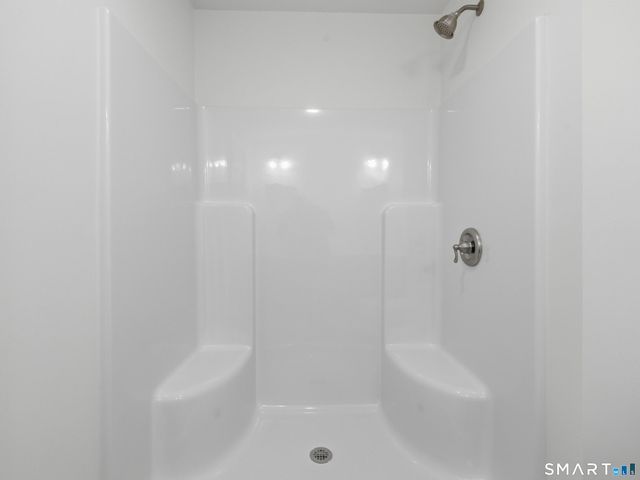 238 Simpson Lane, Montville, CT 06370