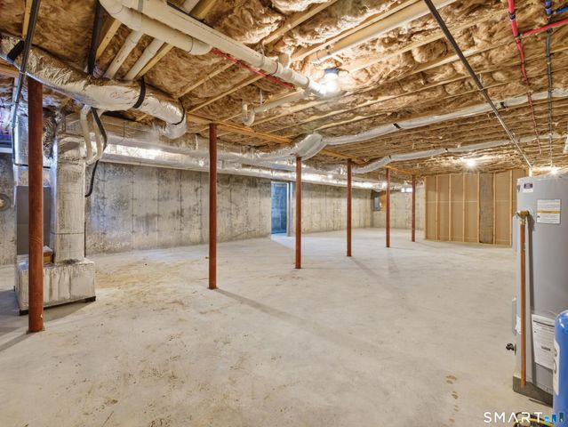238 Simpson Lane, Montville, CT 06370