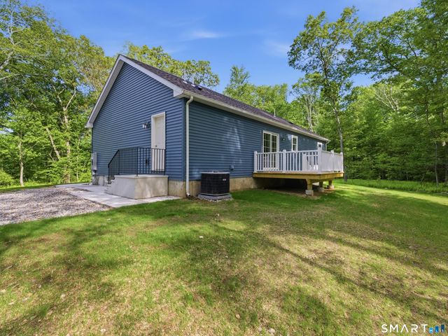 238 Simpson Lane, Montville, CT 06370