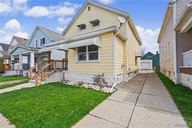 137 Jackson Avenue, Cheektowaga, NY 14212
