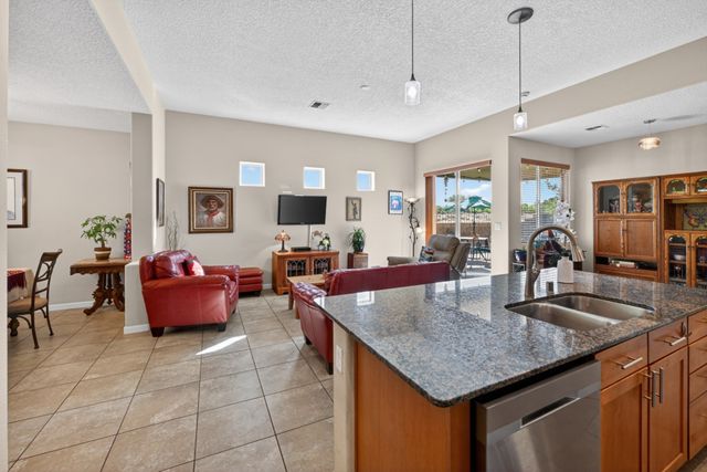 65 Calle Agua Clara, Santa Fe, NM 87508