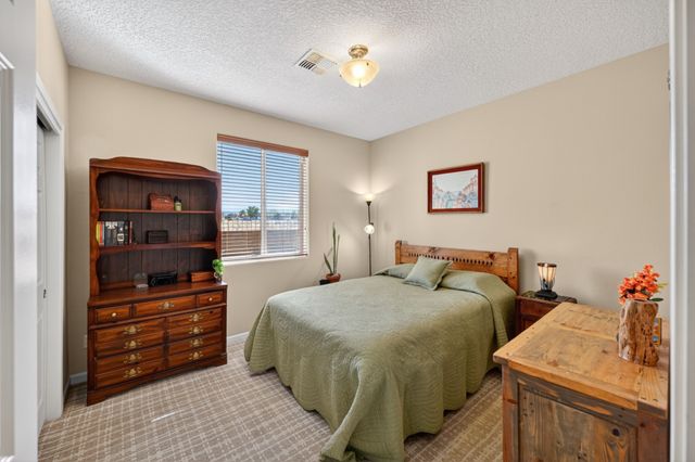 65 Calle Agua Clara, Santa Fe, NM 87508