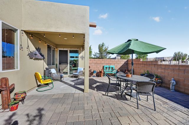 65 Calle Agua Clara, Santa Fe, NM 87508