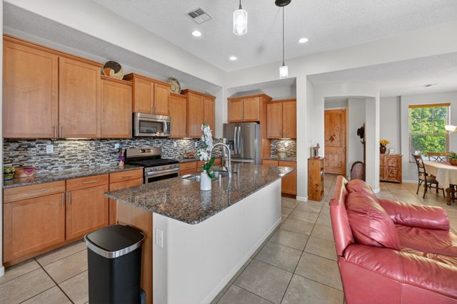 65 Calle Agua Clara, Santa Fe, NM 87508