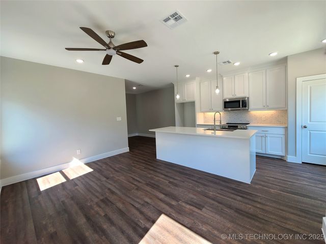 509 NE 5th Avenue, Durant, OK 74701