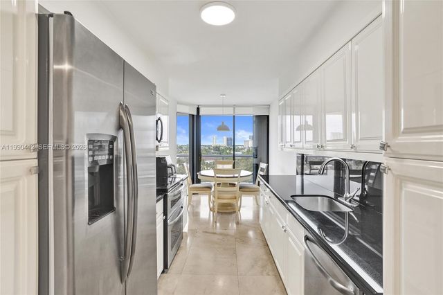 3598 Yacht Club Drive 702, Aventura, FL 33180