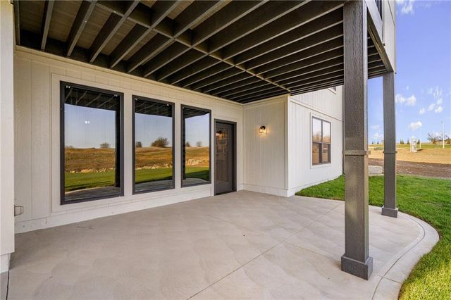 11209 S Sunray Street, Olathe, KS 66061