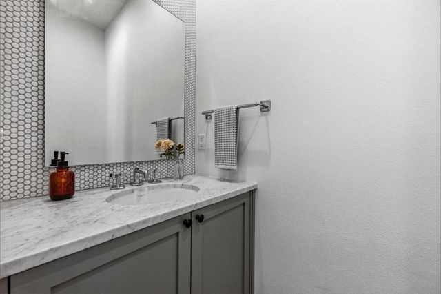 2512 Watkins WAY, Austin, TX 78746