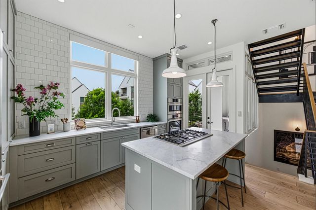 2512 Watkins WAY, Austin, TX 78746