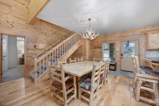 10820 Bonita Way, Wofford Heights, CA 93285