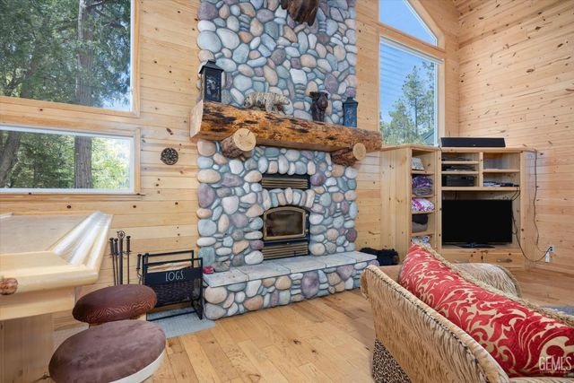 10820 Bonita Way, Wofford Heights, CA 93285