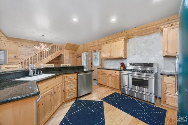 10820 Bonita Way, Wofford Heights, CA 93285