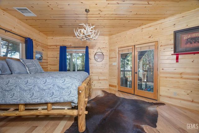 10820 Bonita Way, Wofford Heights, CA 93285