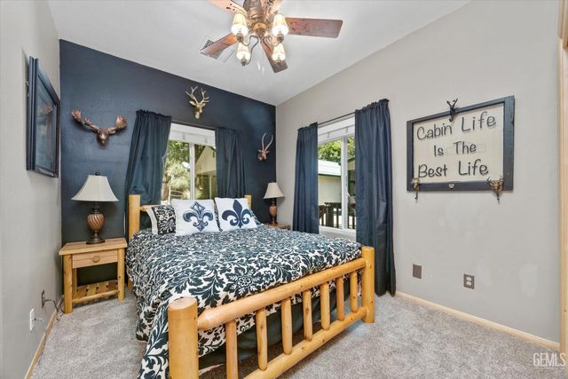 10820 Bonita Way, Wofford Heights, CA 93285