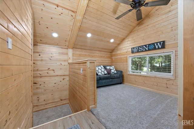 10820 Bonita Way, Wofford Heights, CA 93285