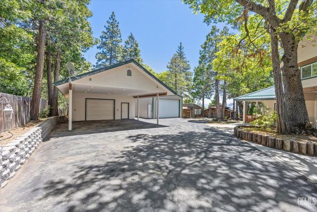 10820 Bonita Way, Wofford Heights, CA 93285