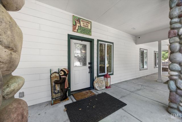 10820 Bonita Way, Wofford Heights, CA 93285