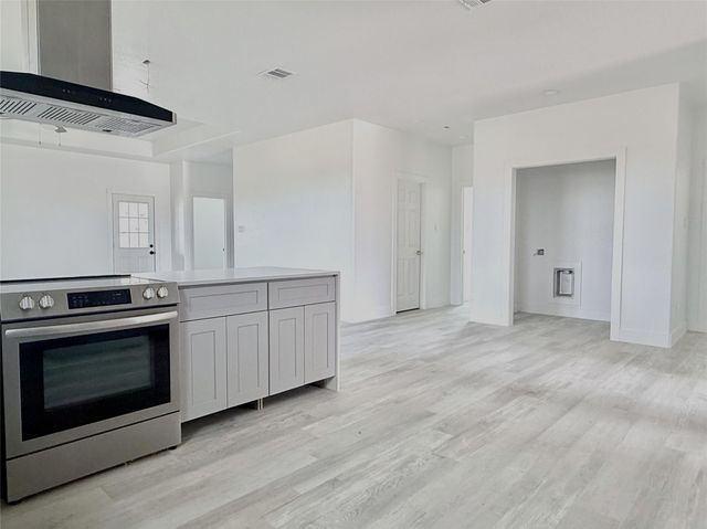 523 Road 5844, Cleveland, TX 77327