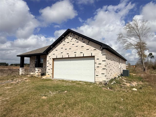 523 Road 5844, Cleveland, TX 77327