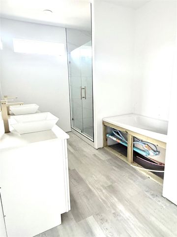 523 Road 5844, Cleveland, TX 77327