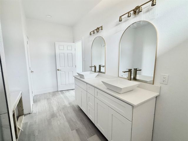 523 Road 5844, Cleveland, TX 77327