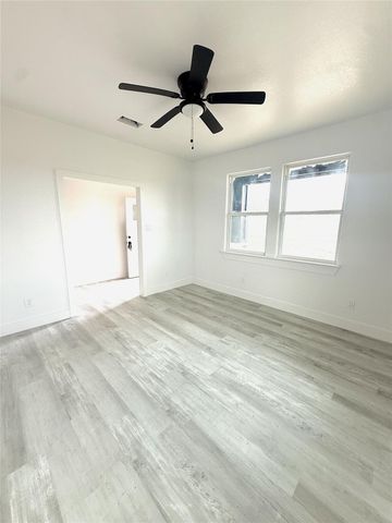 523 Road 5844, Cleveland, TX 77327