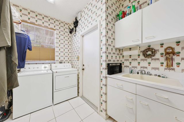 2502 NW 66th Drive, Boca Raton, FL 33496