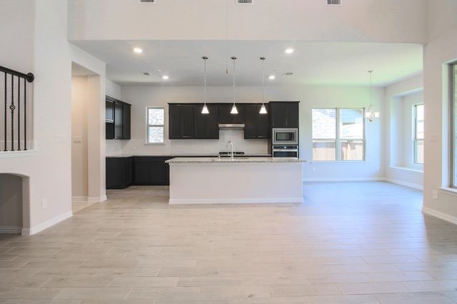 2009 Creekvista Drive, Lewisville, TX 75010