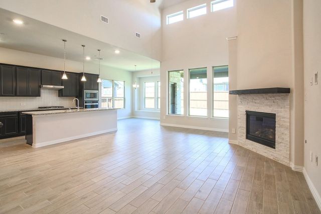 2009 Creekvista Drive, Lewisville, TX 75010