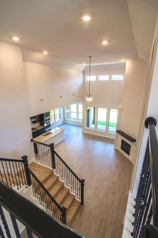 2009 Creekvista Drive, Lewisville, TX 75010