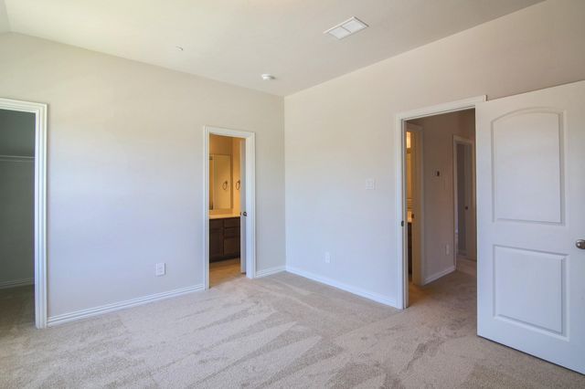 2009 Creekvista Drive, Lewisville, TX 75010