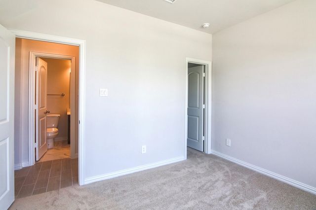 2009 Creekvista Drive, Lewisville, TX 75010