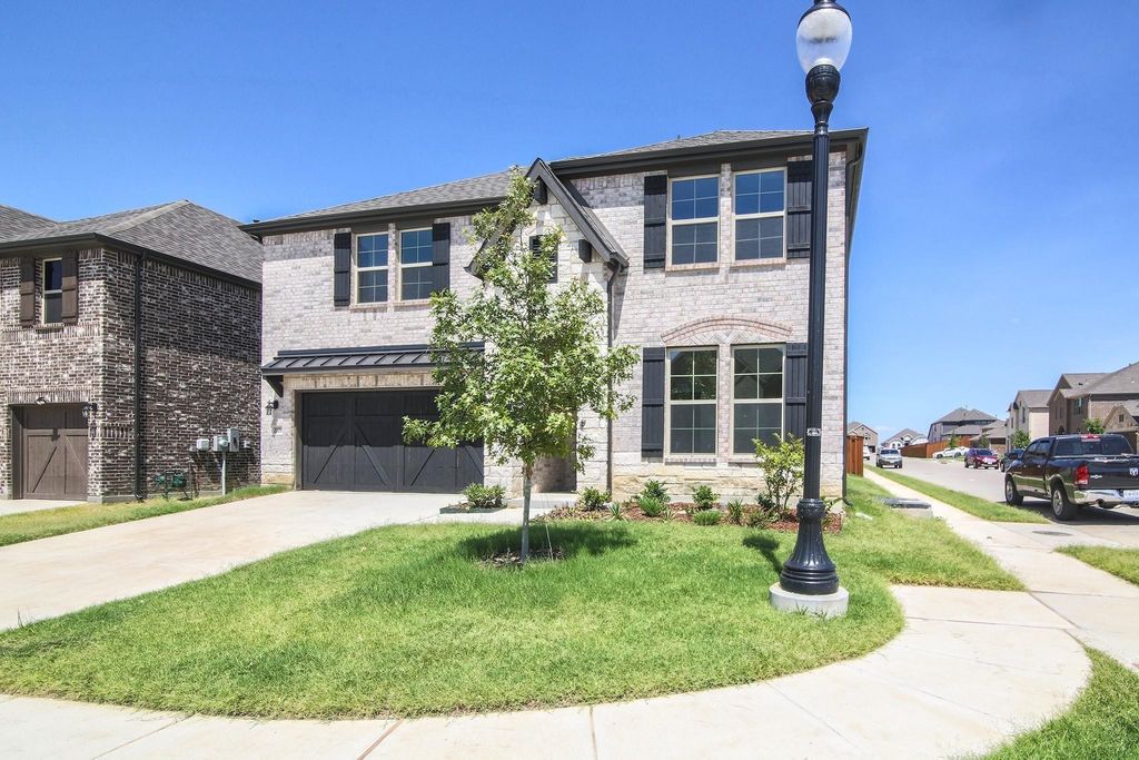 2009 Creekvista Drive, Lewisville, TX 75010