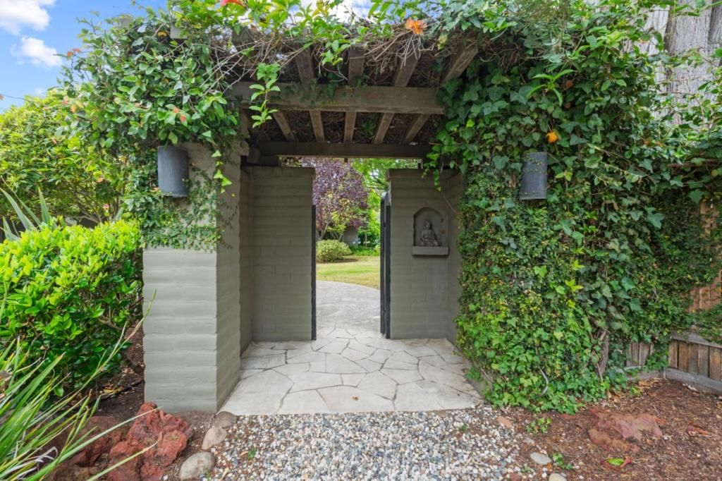Image 1 of property listing at 3369 Trevis Way, Carmel, CA 93923