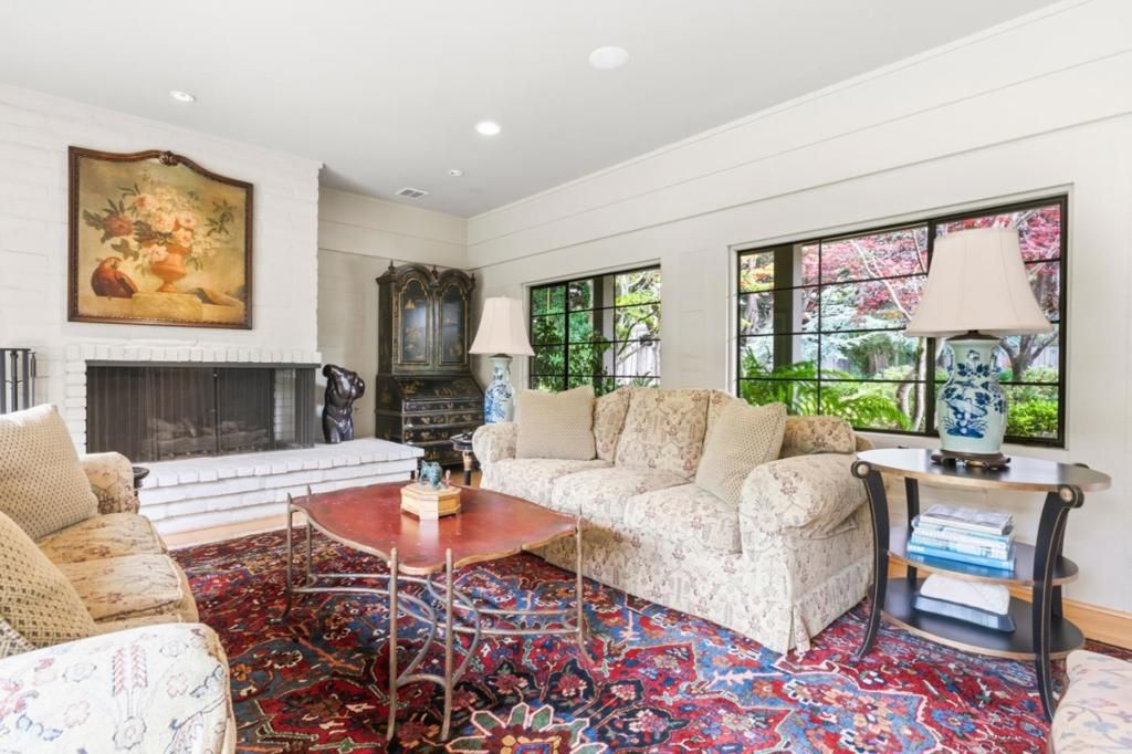 Image 10 of property listing at 3369 Trevis Way, Carmel, CA 93923