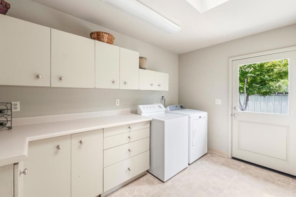 Image 21 of property listing at 3369 Trevis Way, Carmel, CA 93923