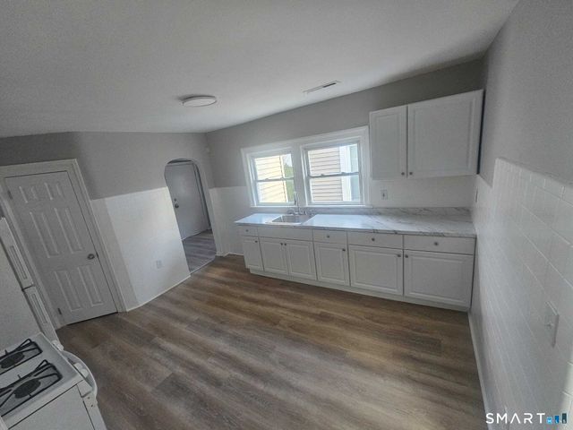 431 Greenwich Avenue, New Haven, CT 06519