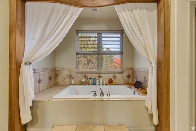 273 E PARK VIEW CIR, Bountiful, UT 84010
