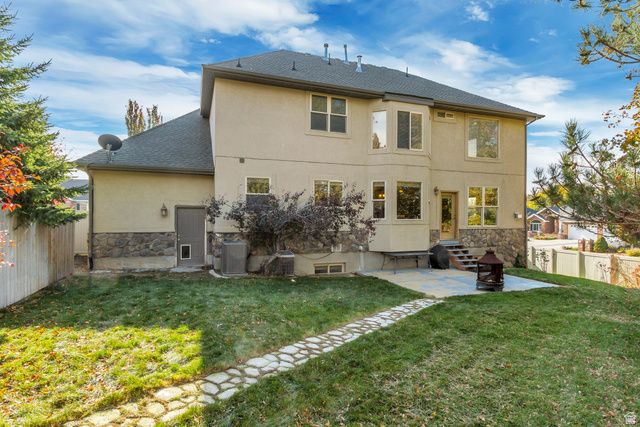 273 E PARK VIEW CIR, Bountiful, UT 84010