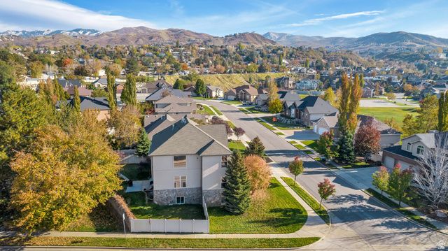 273 E PARK VIEW CIR, Bountiful, UT 84010