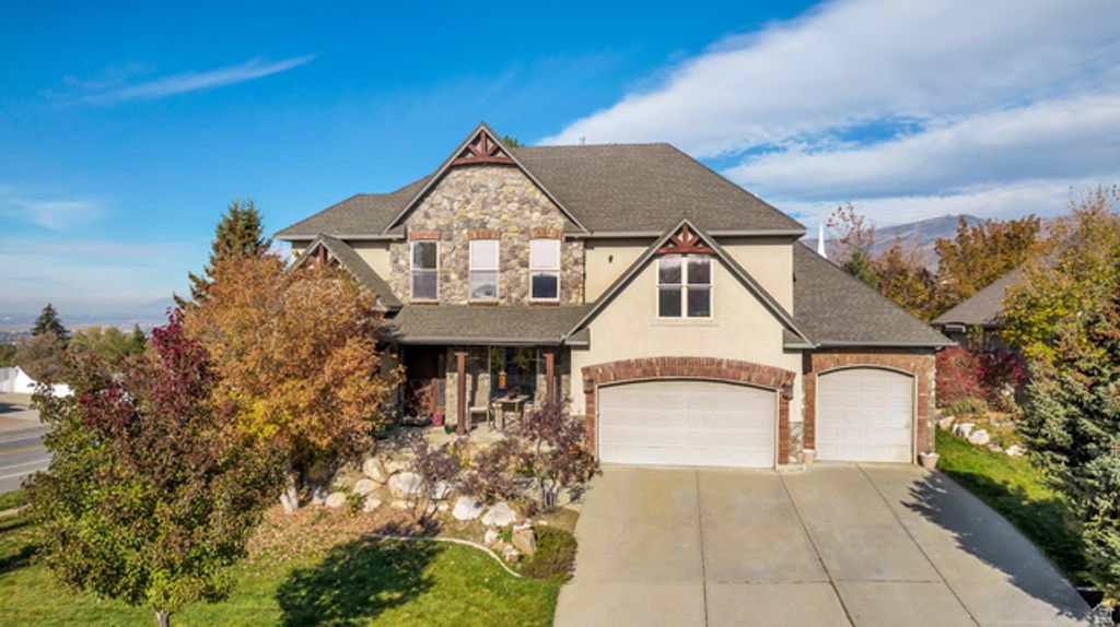 273 E PARK VIEW CIR, Bountiful, UT 84010