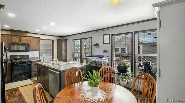 29400 Meadow, Gibraltar, MI 48173