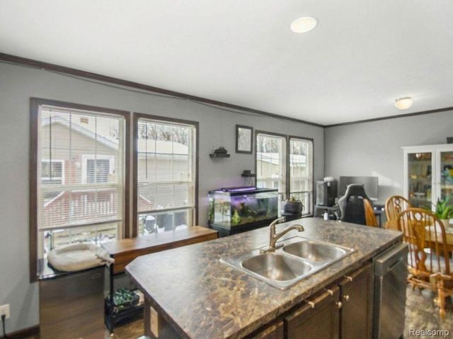 29400 Meadow, Gibraltar, MI 48173