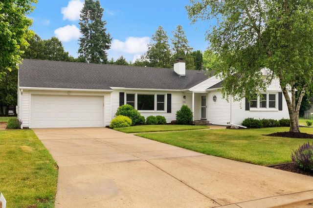 433 Seminole Road, Janesville, WI 53545