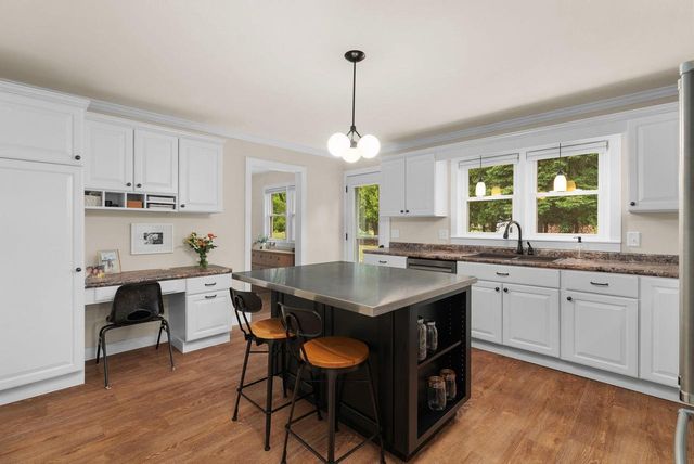 433 Seminole Road, Janesville, WI 53545