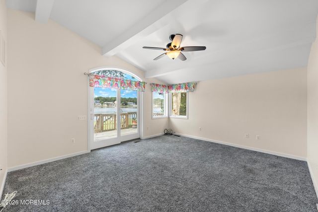 77 N Lakeshore Drive, Manahawkin, NJ 08050