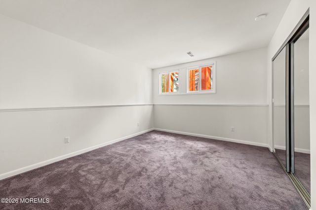 77 N Lakeshore Drive, Manahawkin, NJ 08050
