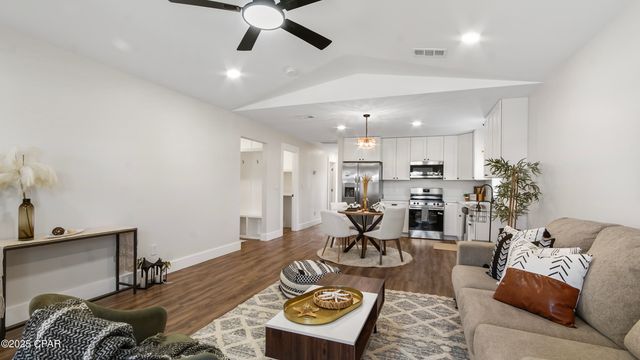 2402 E 16th Court, Panama City, FL 32405