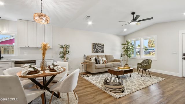 2402 E 16th Court, Panama City, FL 32405